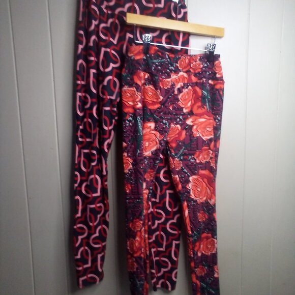 Lularoe Leggings Pants Lot of 2 One Size Hearts Flowers - Picture 11 of 12